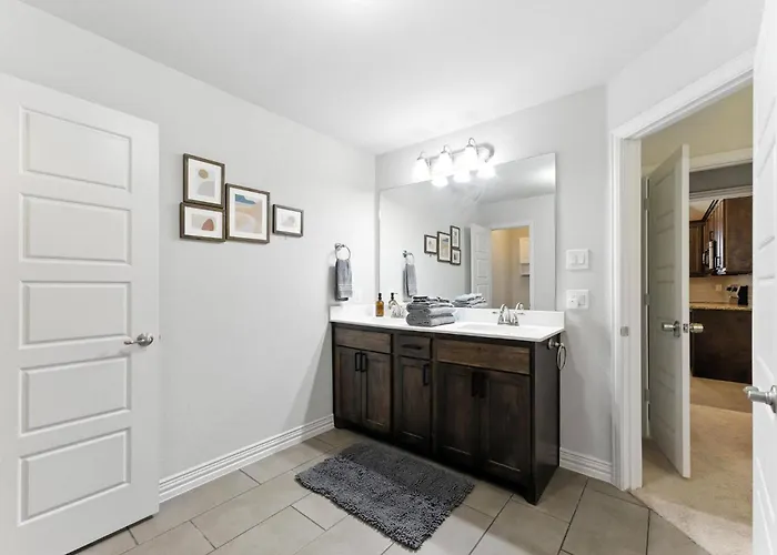Gasthof Luxury Mins To Jps & Medical Worth Fort Worth